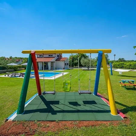 Casa de Férias House Zara Marčana